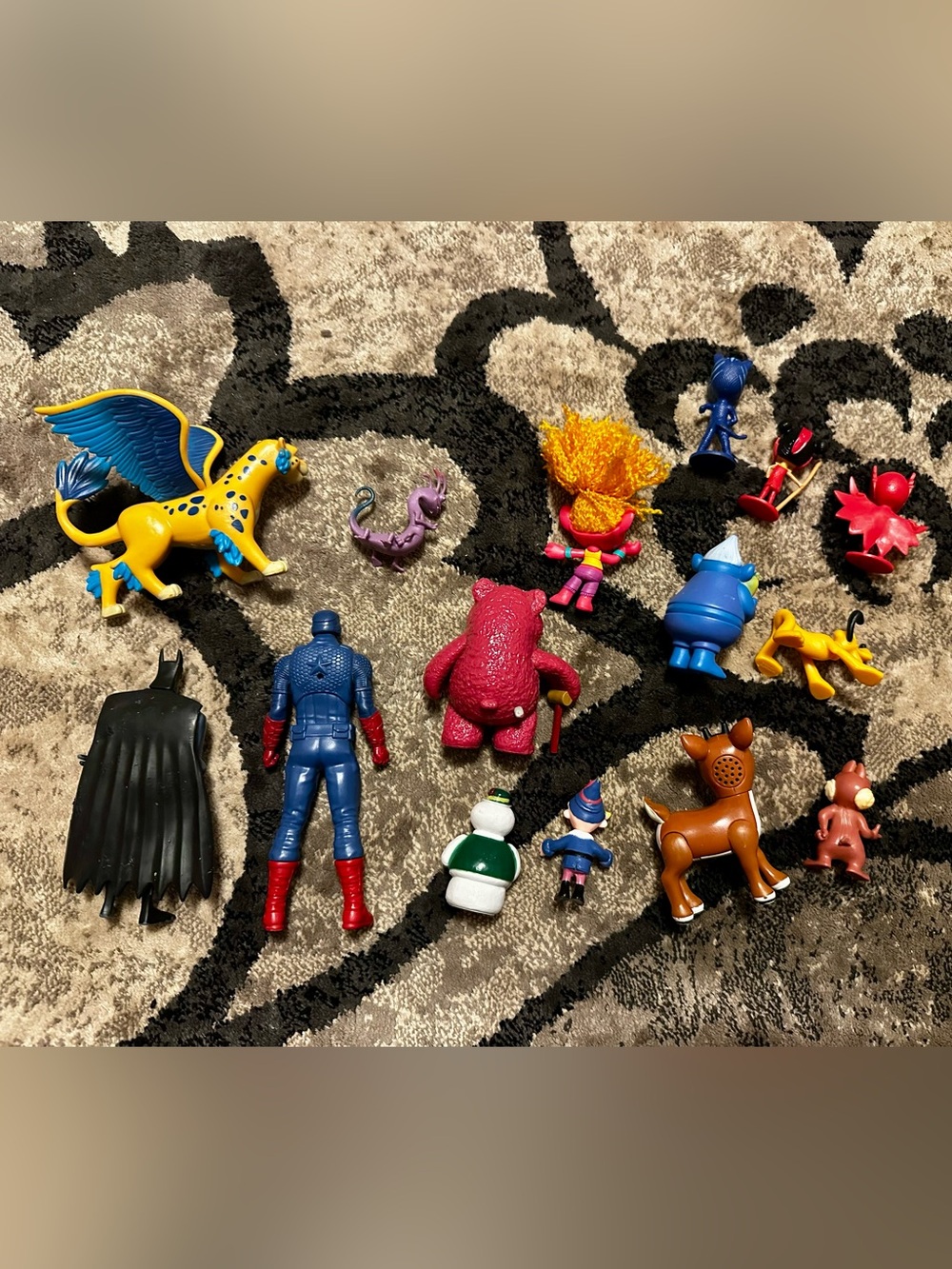 Mixed Kids Toy Figure Lot - Multicolor Assorted Characters - Picture 2 of 2